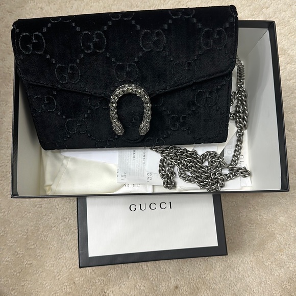 Gucci | Small Dionysus Velvet Shoulder Bag - Picture 3 of 12